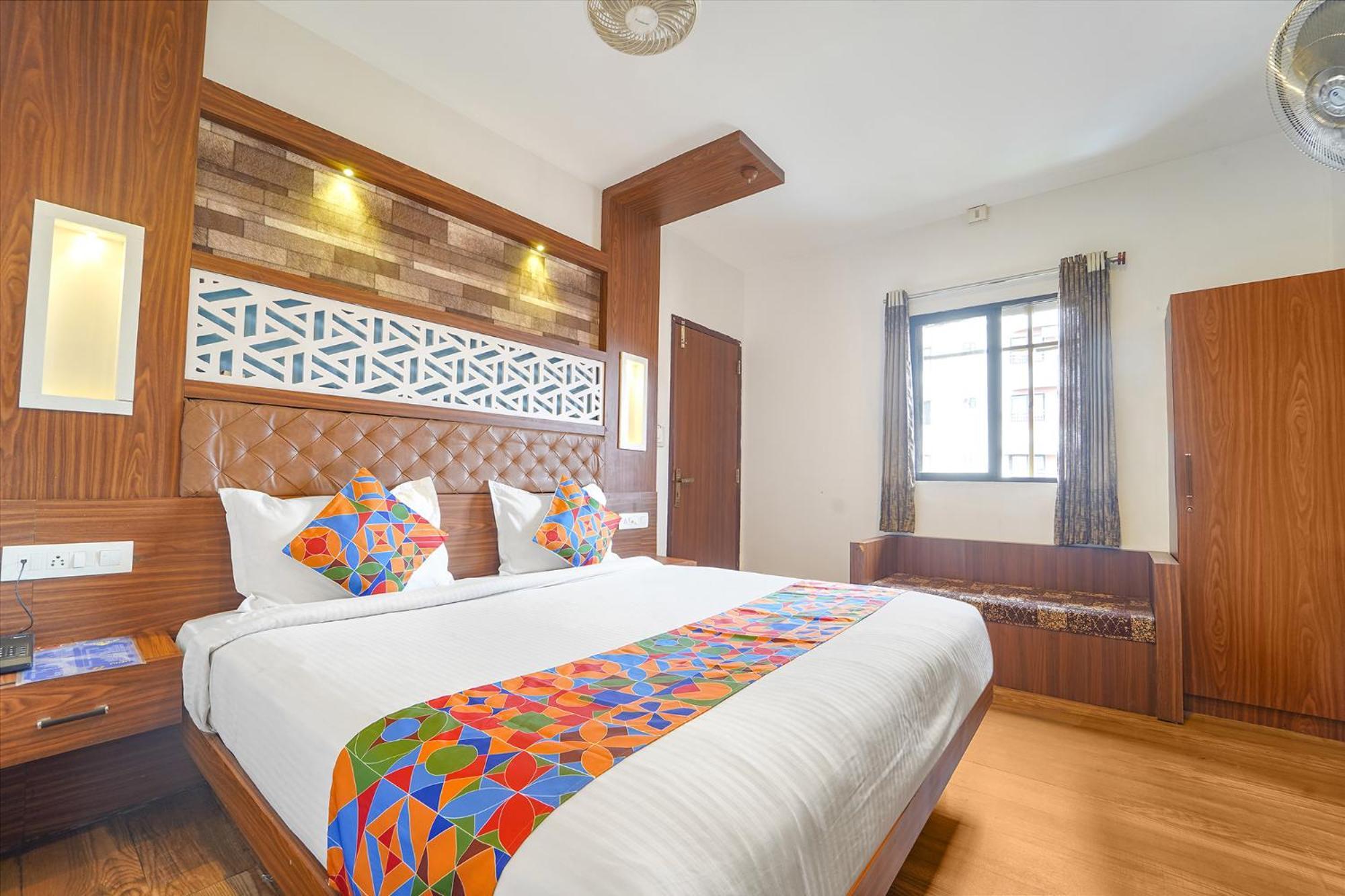 Fabhotel Qube - 800M From Ernakulam Junction South Railway Station Kochi Exterior foto